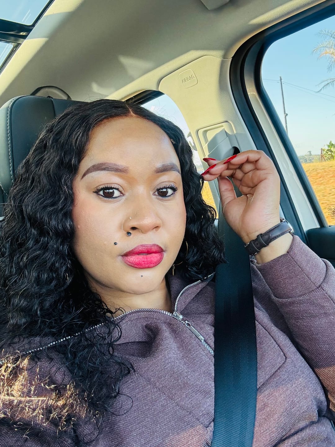Customer photo review of 16-28" Malaysian Water Wave Wig- 4x4