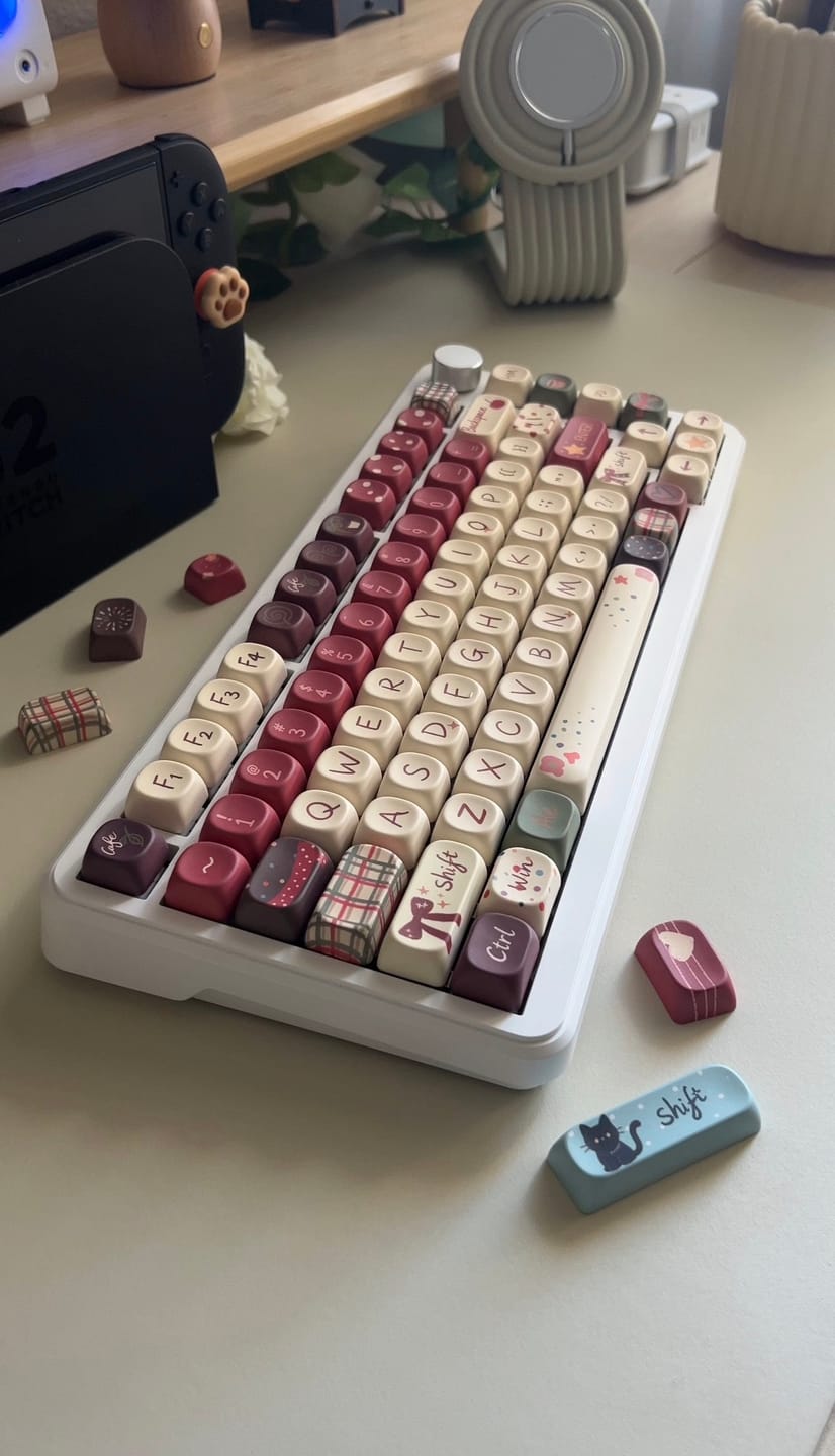 Customer photo review of KiiBOOM All My Faves Keycap Set