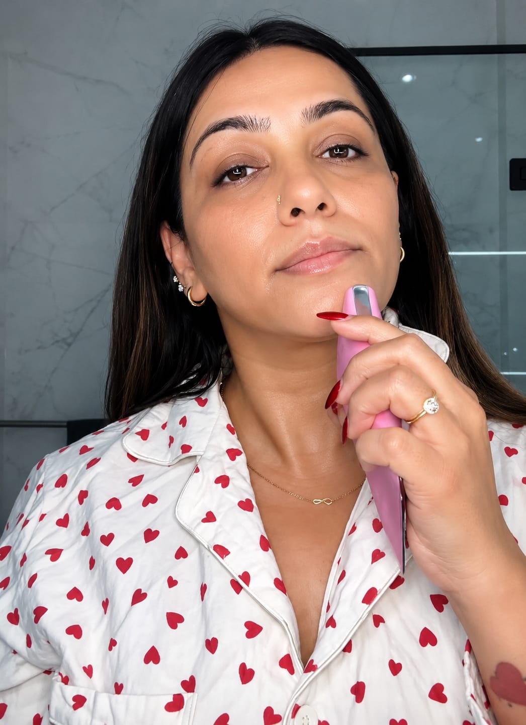 Customer photo review of NOVYRA™ Sculpt & Glow Cream