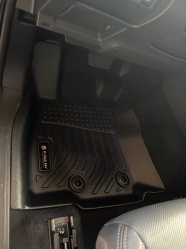 Customer photo review of Pisos Calce Perfecto Subaru All New Forester Años 2025 Al 2026