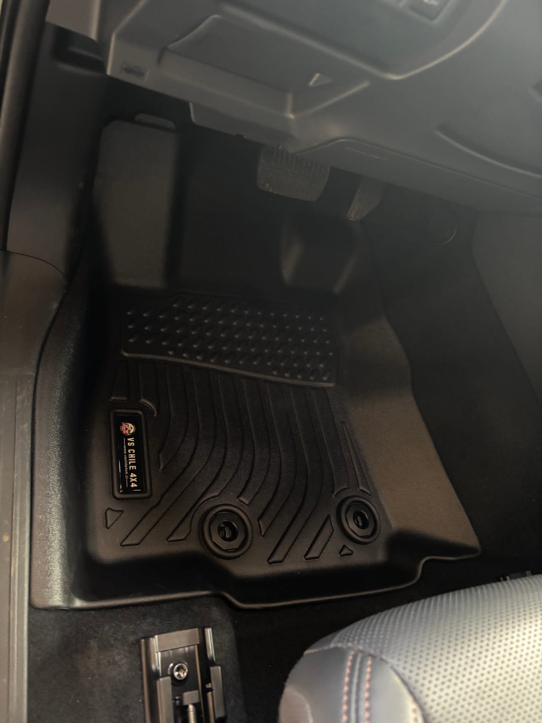 Customer photo review of Pisos Calce Perfecto Subaru All New Forester Años 2025 Al 2026