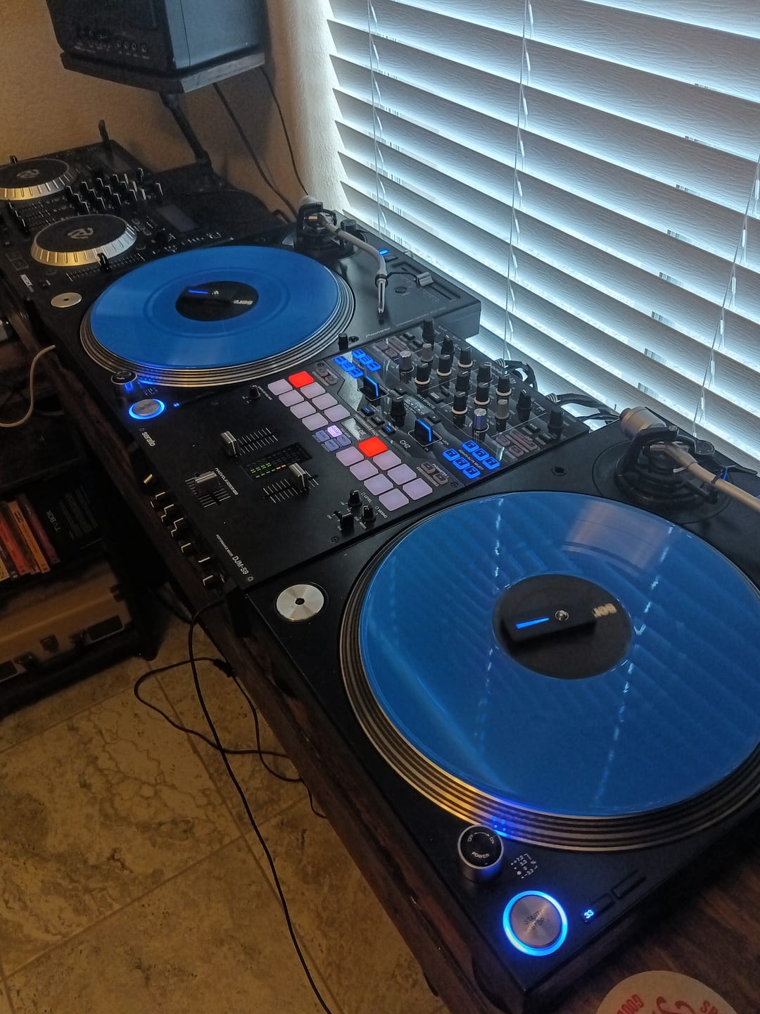 Customer photo review of Phase DJ PHASE-STICKER Magnetic Phase Stickers For Remotes - 4 Pack