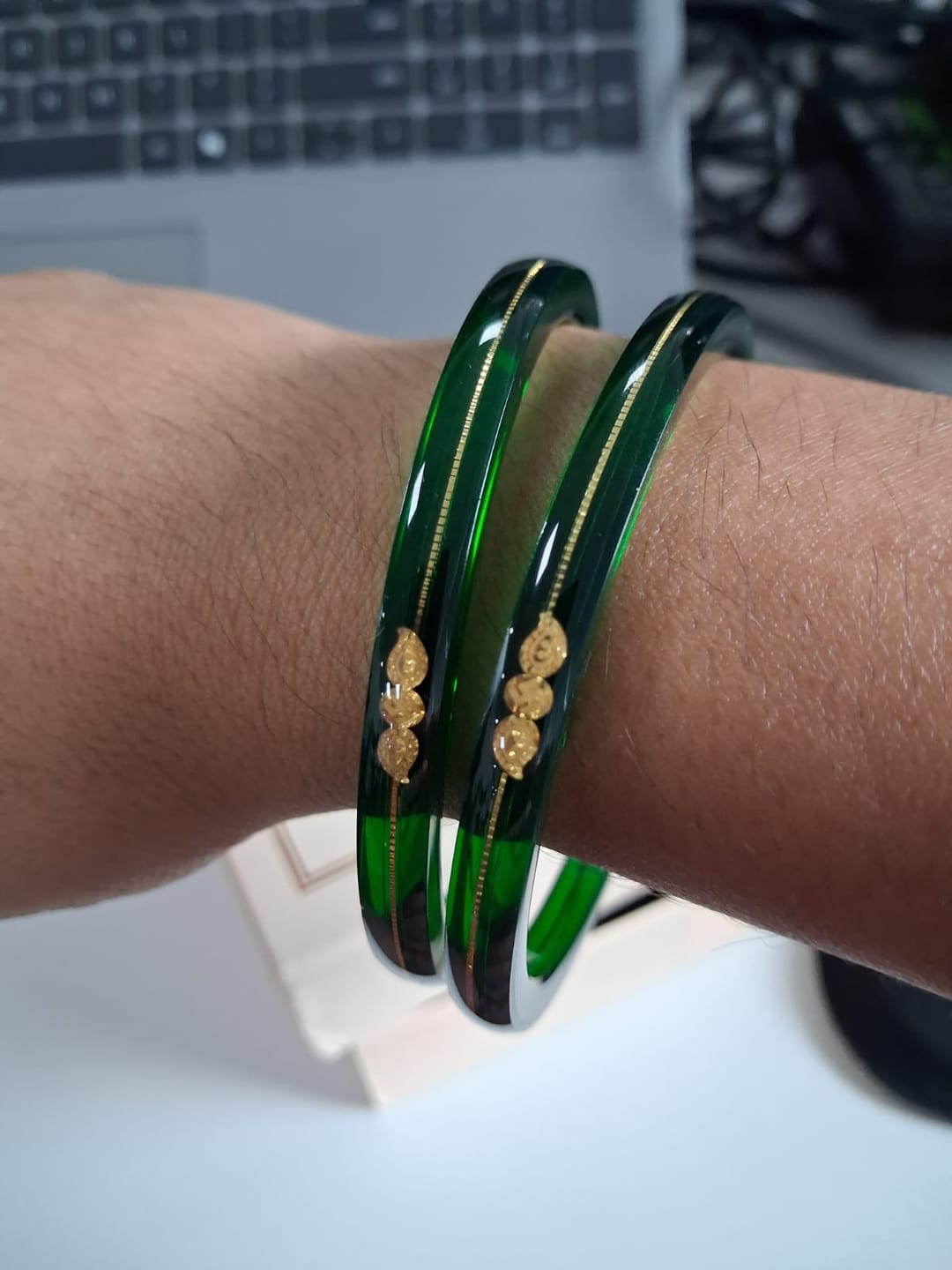 Customer photo review of Zamrud Green - A Saumya Shringar 916 22k Bangles (Pack of 2)