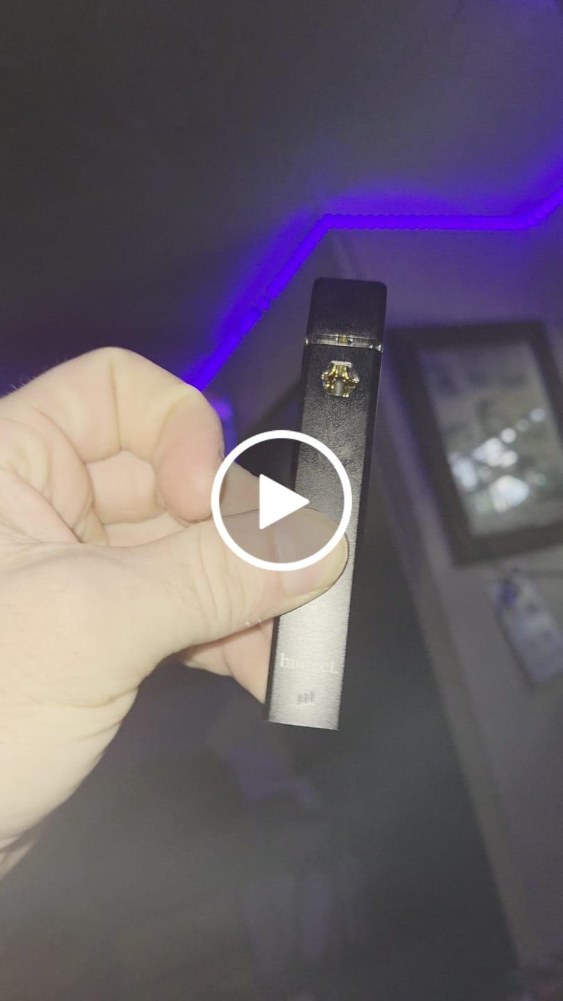 Customer video review of 1 Gram THC-P Blend Vape Pen | Pink Gummy - Indica