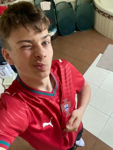Customer photo review of 2026 Portugal Home World Cup Kit Fan Version