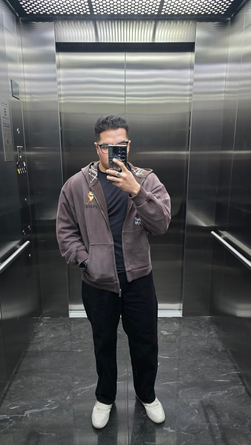 Customer photo review of 6057 - Downtown Denim Jeans