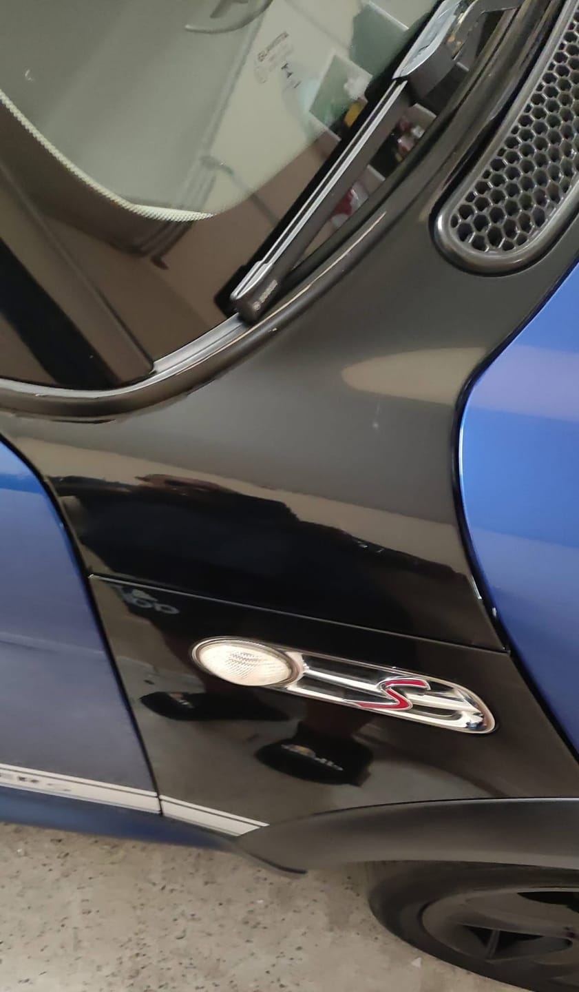 Customer photo review of High Gloss Piano Black Vinyl Wrap