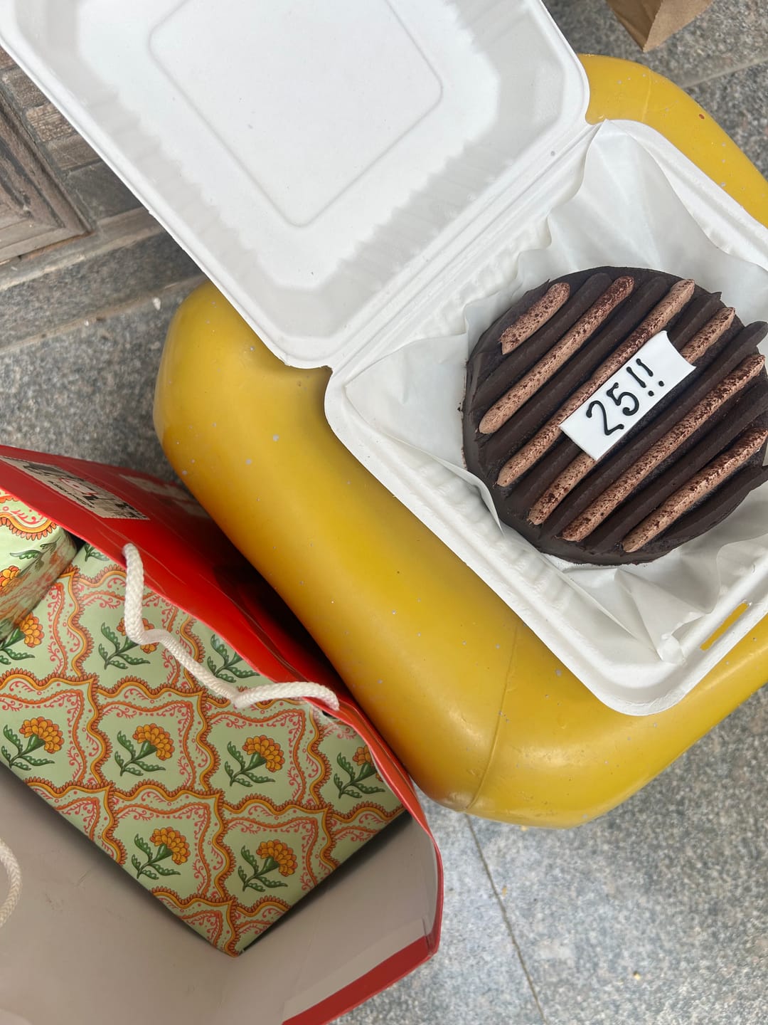 Customer photo review of Chocolate Truffle 300 Gms Cake