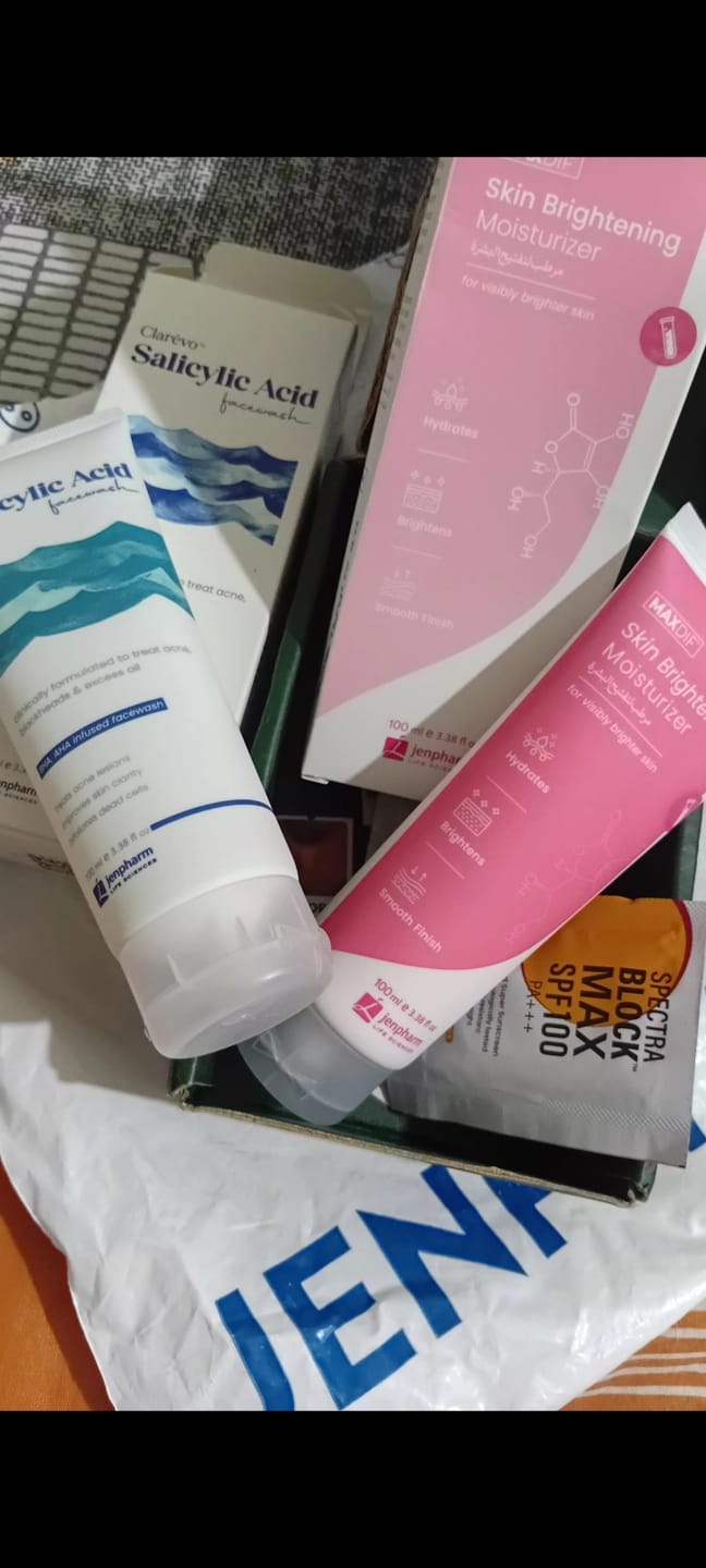 Customer photo review of Clarevo Salicylic Acid Facewash