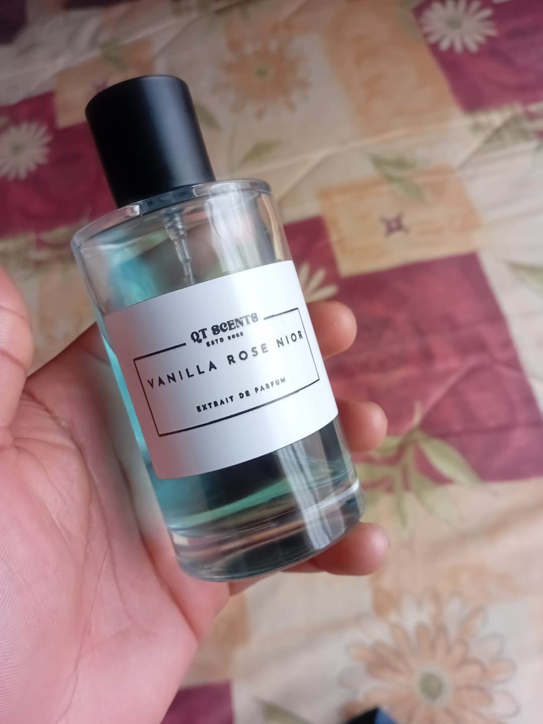 Customer photo review of Vanilla rose nior  unisex