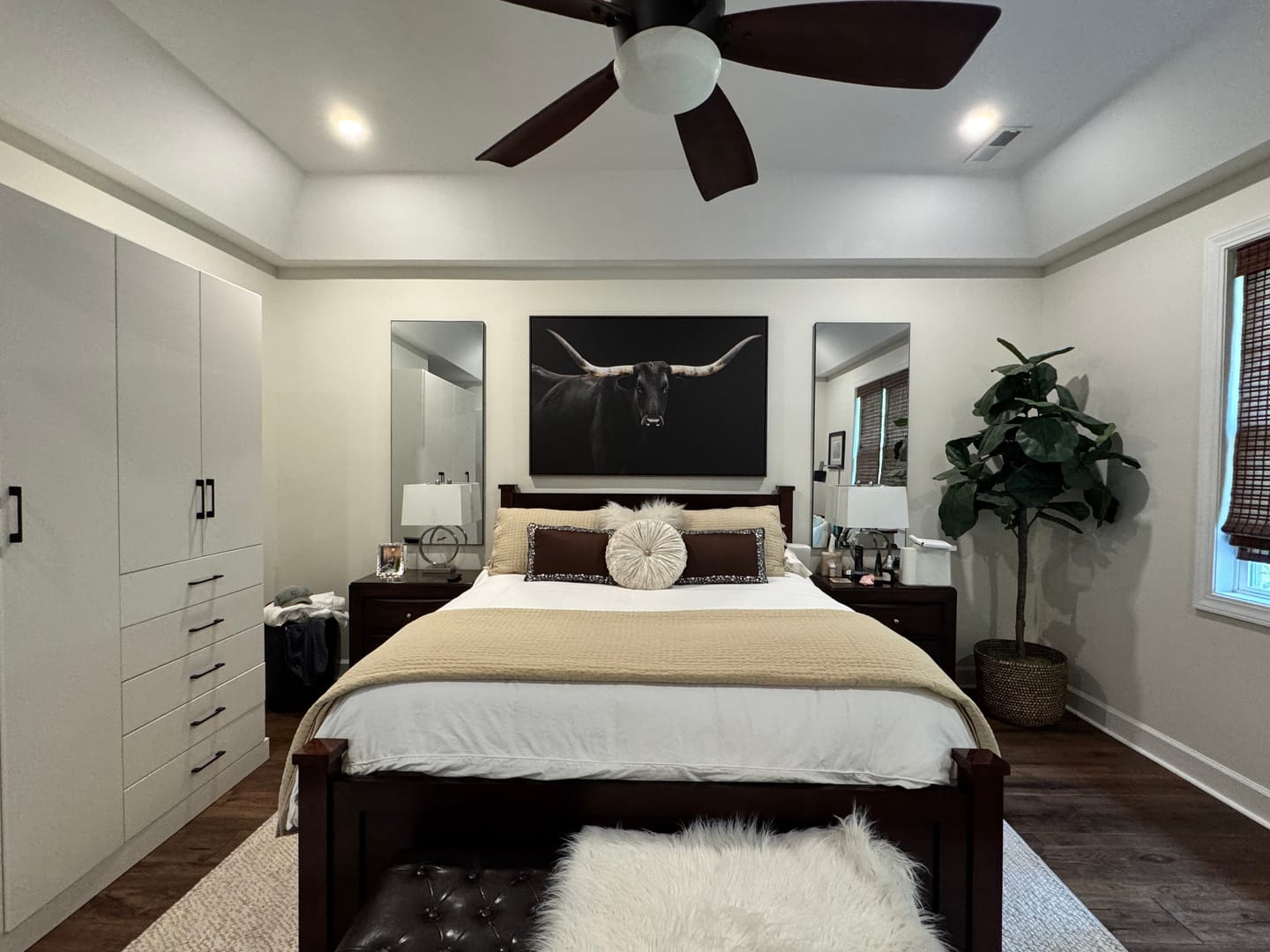 Customer photo review of Longhorn Cattle Wall Art Canvas Print – Framed Texas Ranch