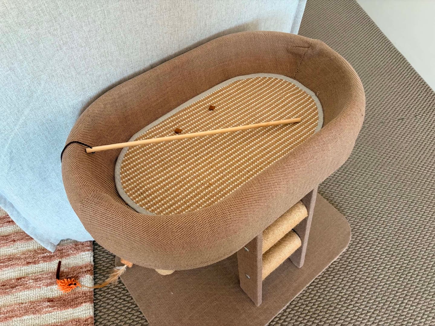 Customer photo review of Small Ladder Cat Climber with Oval Resting Nest