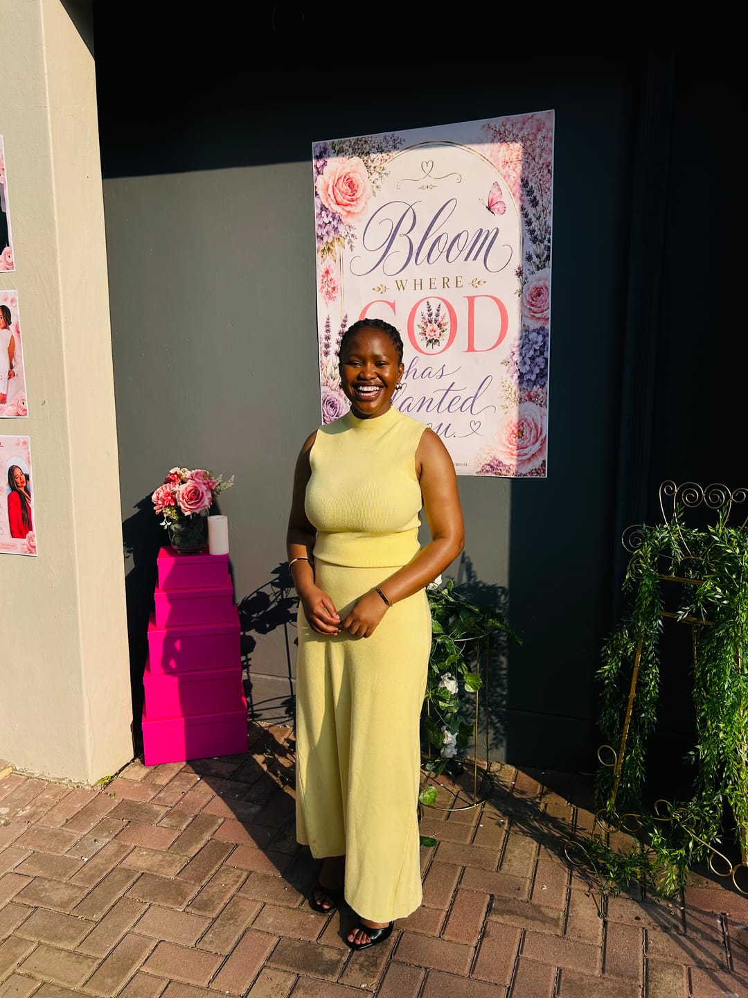 Customer photo review of Soft Glow Midi Set