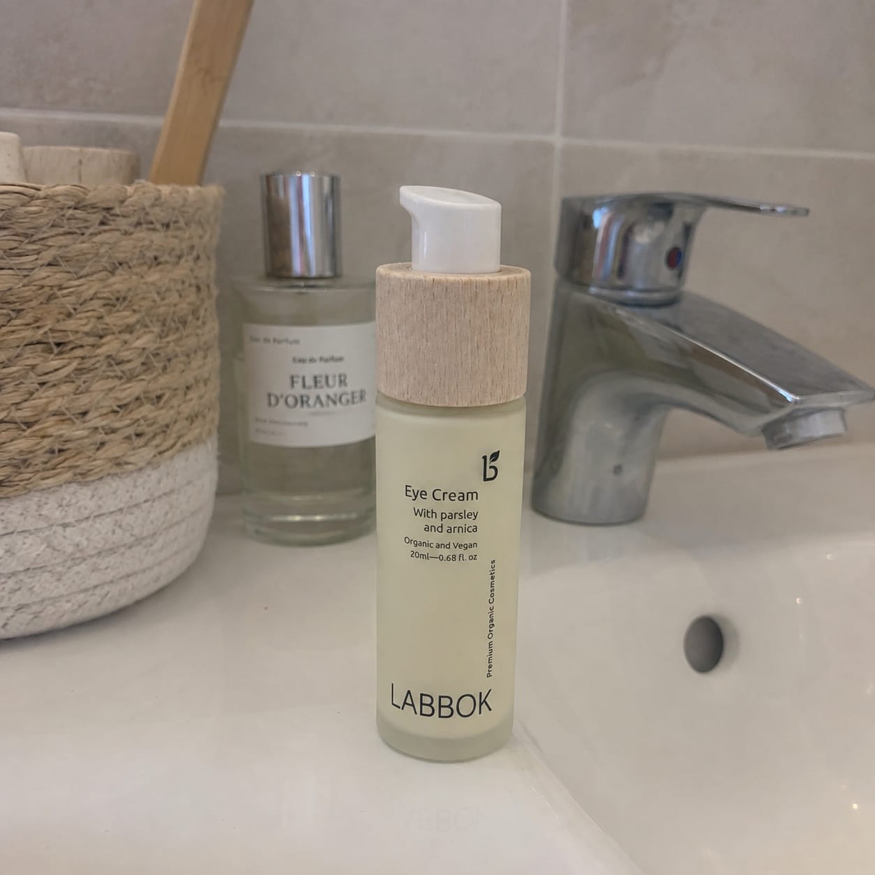 Customer photo review of Labbok Eye Cream dark circles puffiness, 20ml