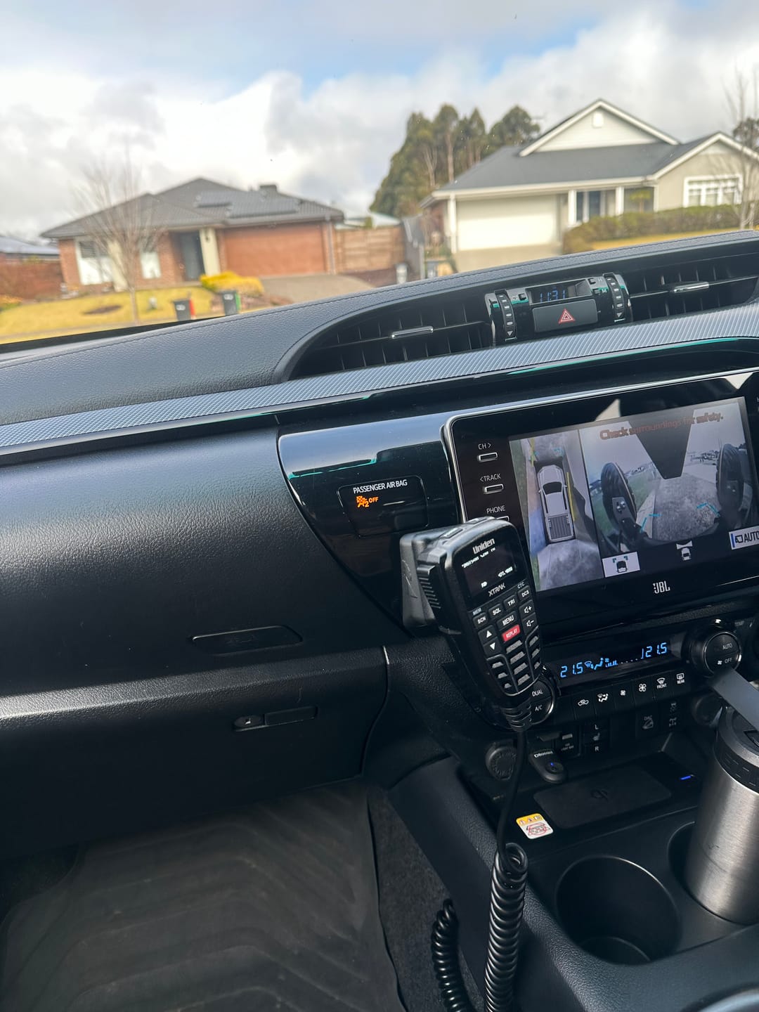 Customer photo review of UHF Handpiece Mount - N80 Hilux - Dash Mount
