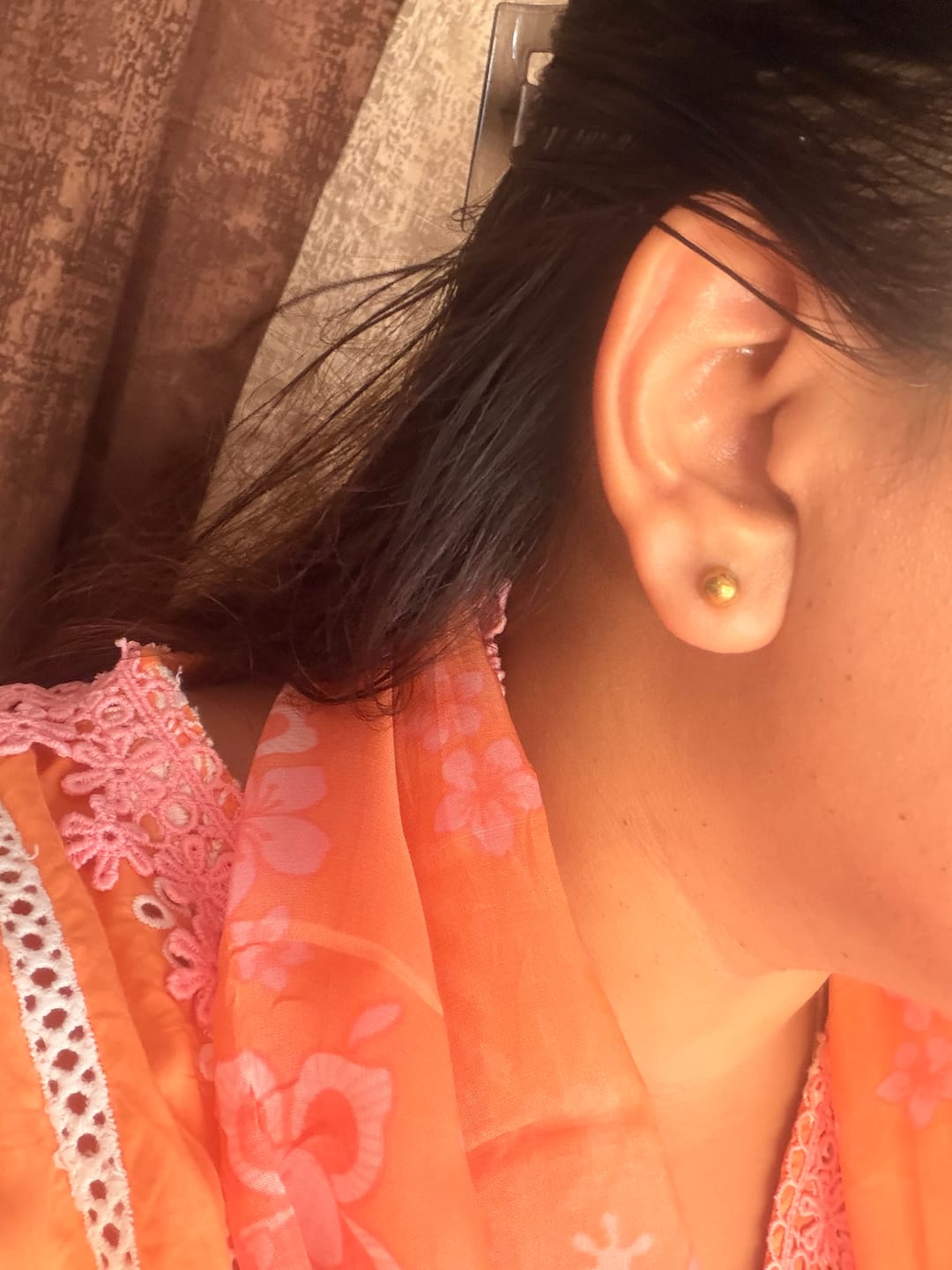 Customer photo review of Plain Ball Stud Earrings