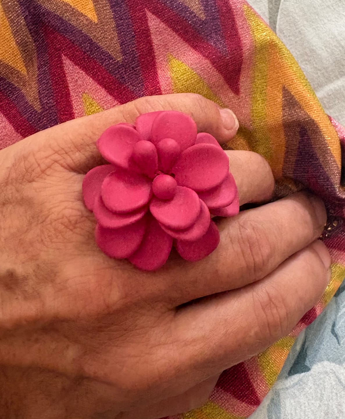 Customer photo review of Anello Ibisco Fucsia