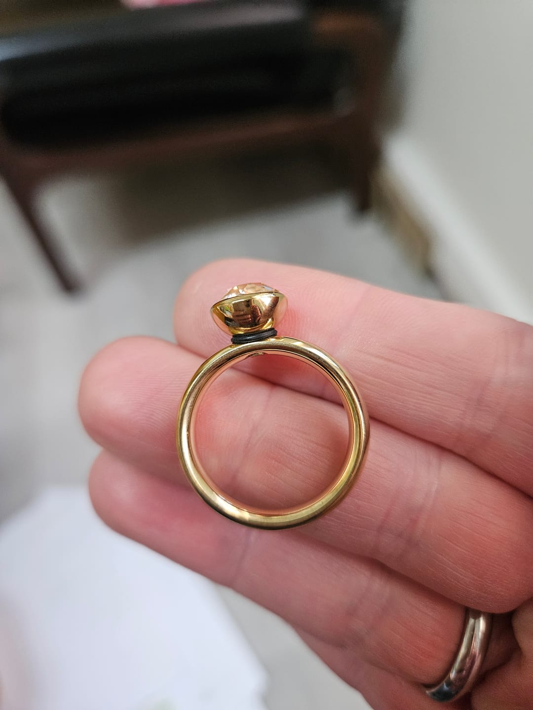 Customer photo review of Basic Ring Small in Gold