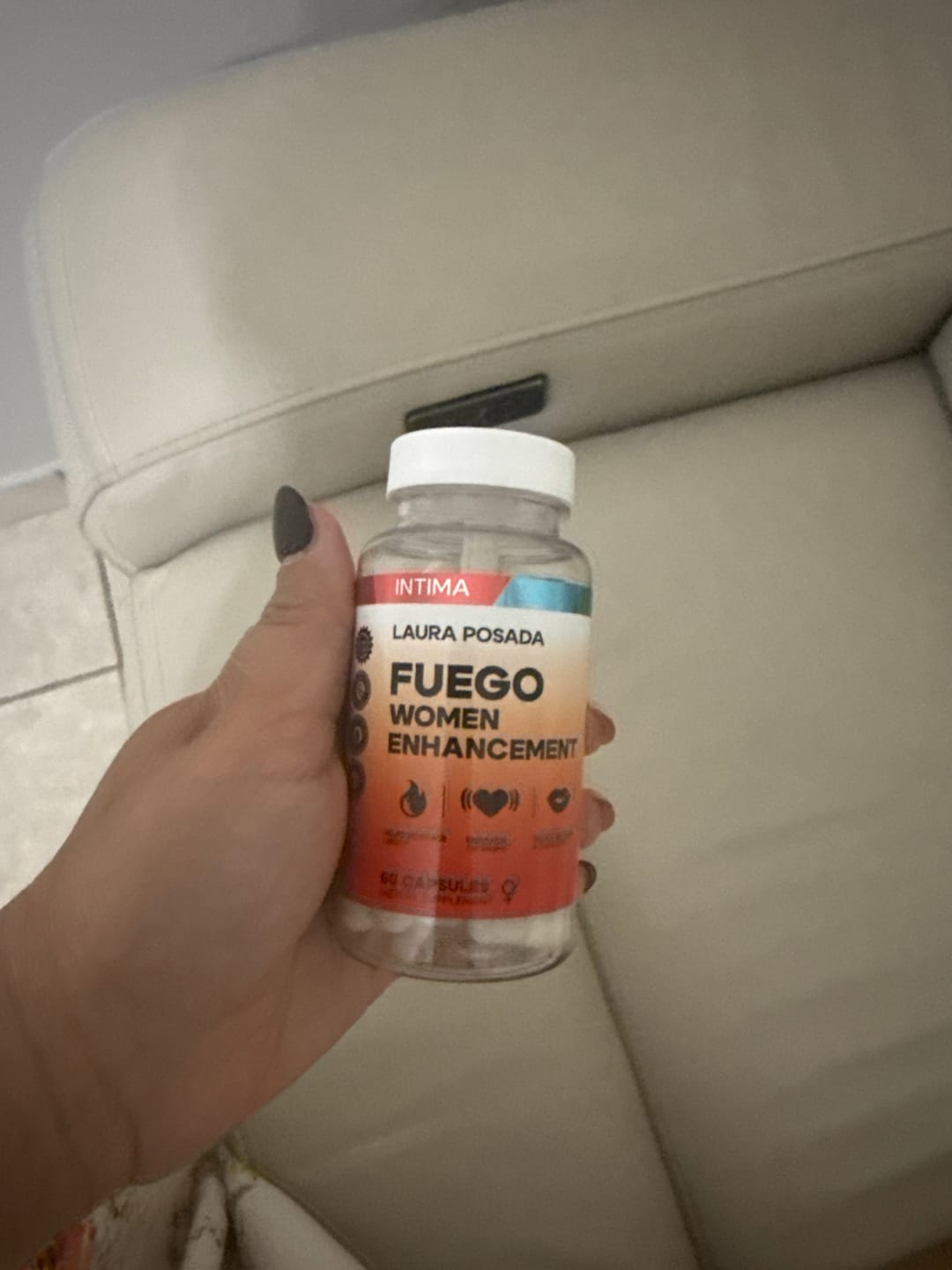 Customer photo review of Fuego | Suplemento de Bienestar Femenino | Laura Posada