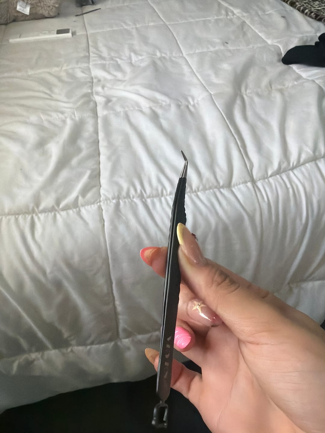 Customer photo review of Noir N°1 - Fiber Lash Tweezer