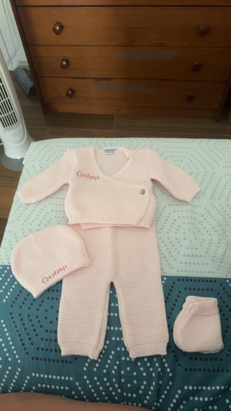 Customer photo review of Ensemble en maille brodé