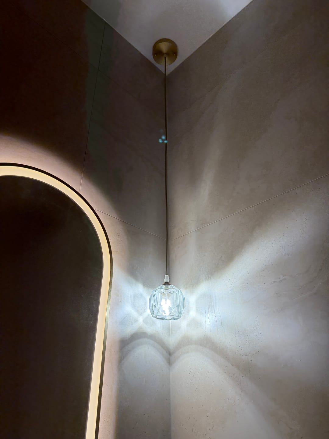 Customer photo review of Modern 1-Light Round Crystal Glass Pendant
