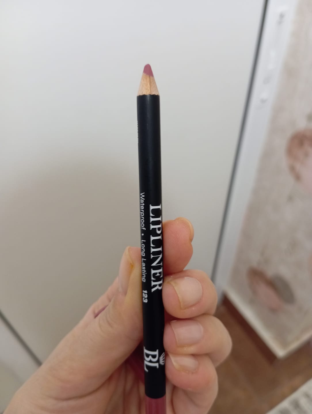 Customer photo review of Молив за устни BEL LONDON LIPS PENCILS