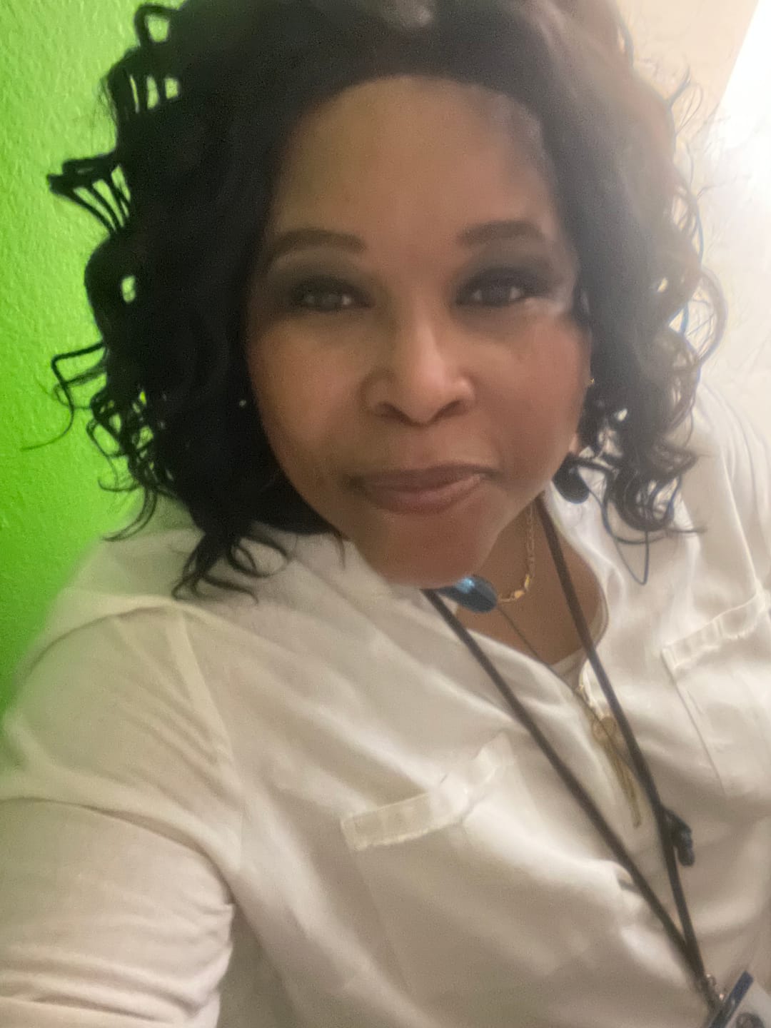 Customer photo review of Outre Airtied Glueless Human Hair Blend 13x6 HD Lace Front Wig - HHB-LOOSE DEEP 12"
