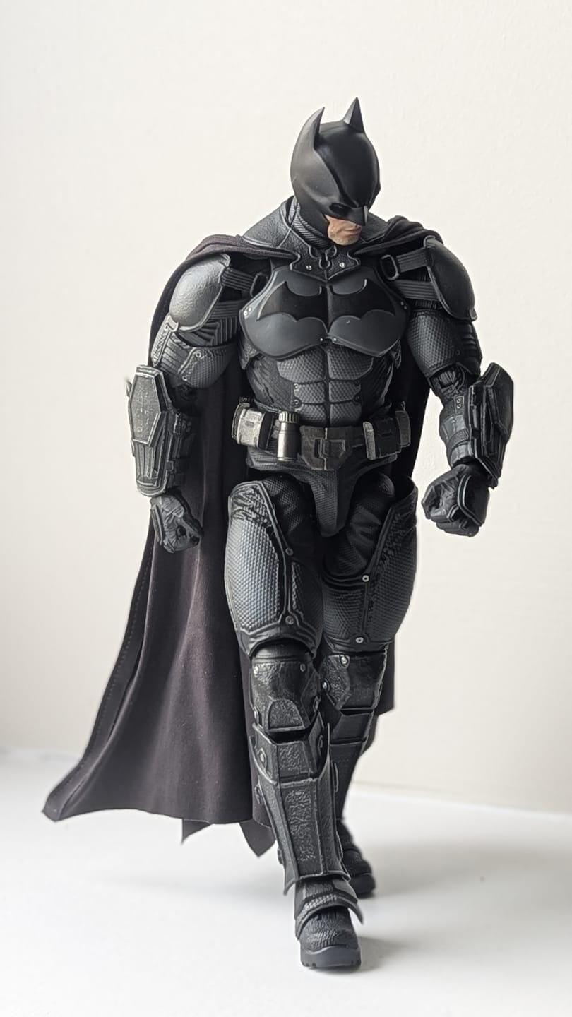 Customer photo review of Batman: Arkham Origins - Batman 1/12 Scale Figure
