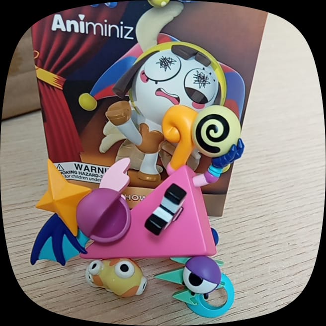 Customer photo review of Digital Circus Animiniz: Side Show Series
