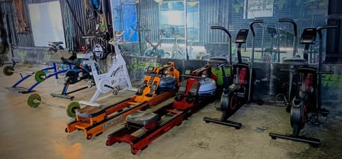 Customer photo review of IRONSIDE Water Rowing Machine