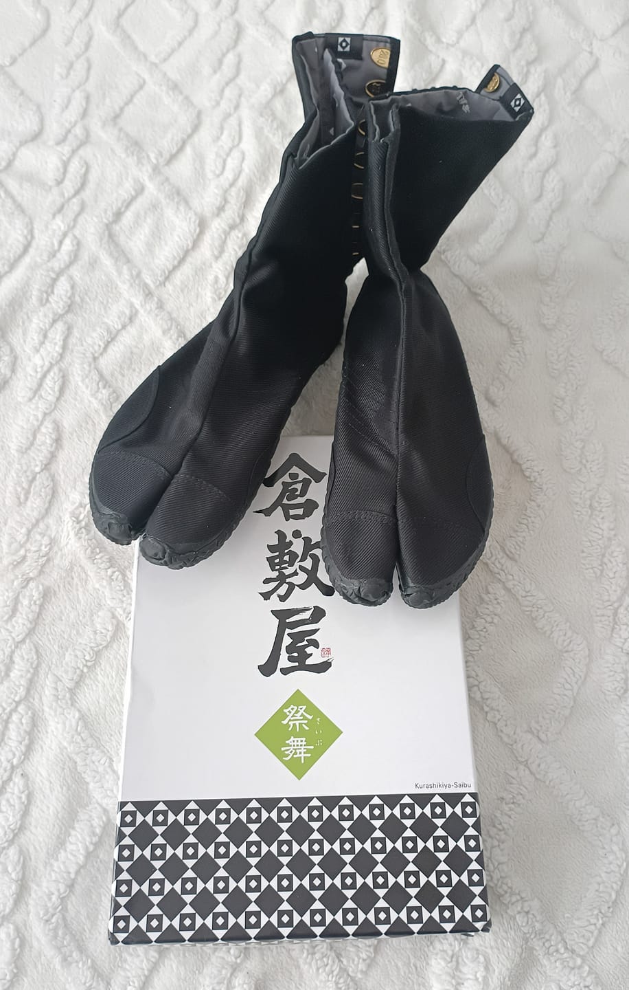Customer photo review of Tabi Boots 7-Hook – Black – Kurashikiya Matsuri Saibu (0505-098)