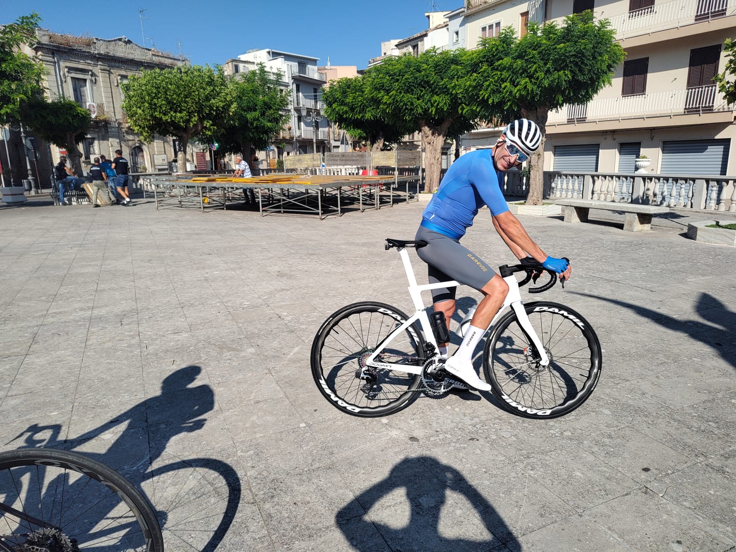 Customer photo review of LUNEXT ONE-PIECE BIB SHORTS