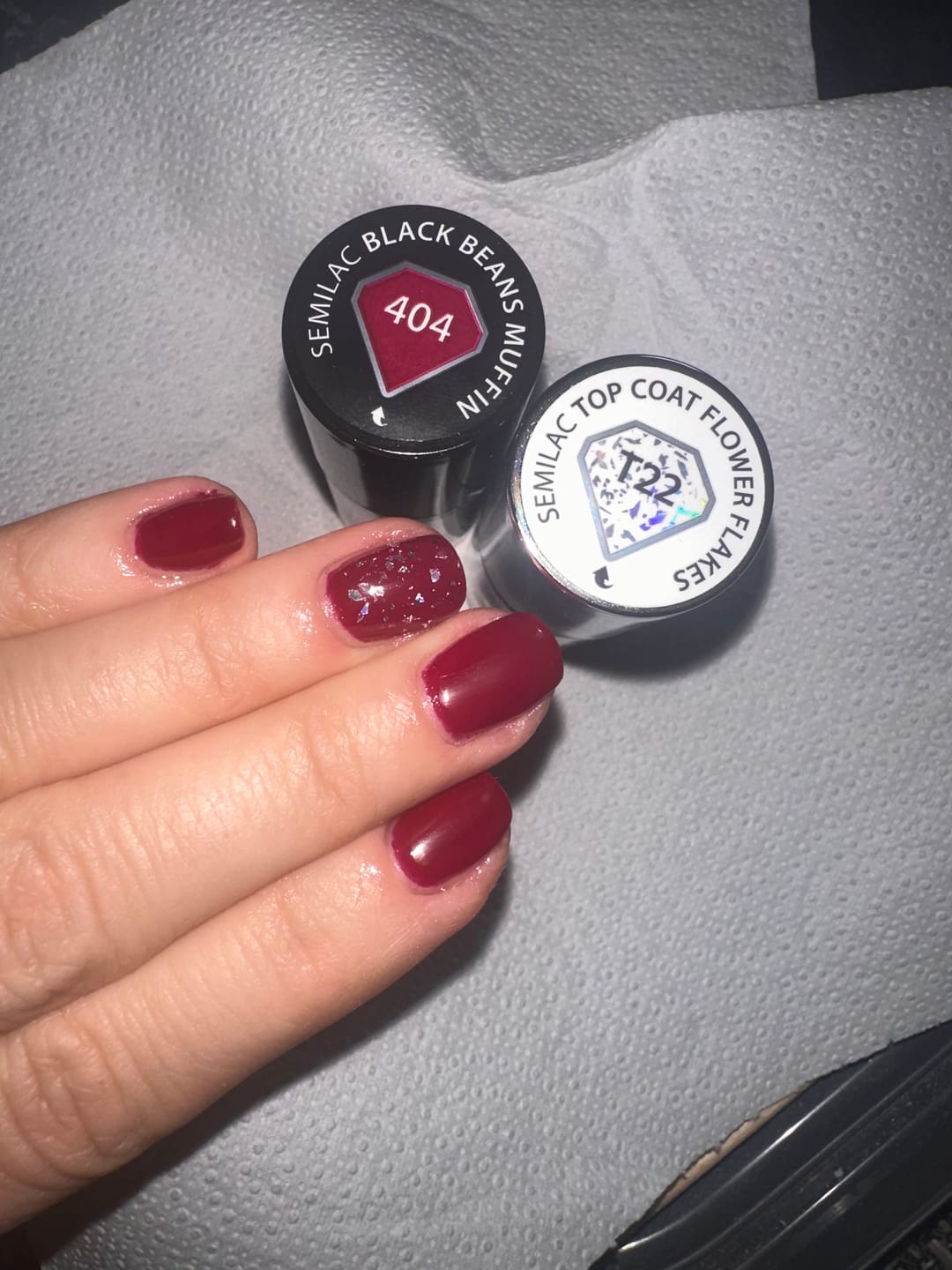 Customer photo review of Semilac Top Coat Flower Flakes T22 UV Gel Polish
