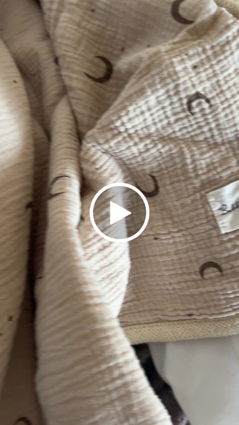 Customer video review of Sienna Deluxe Fleece Blanket - Moon
