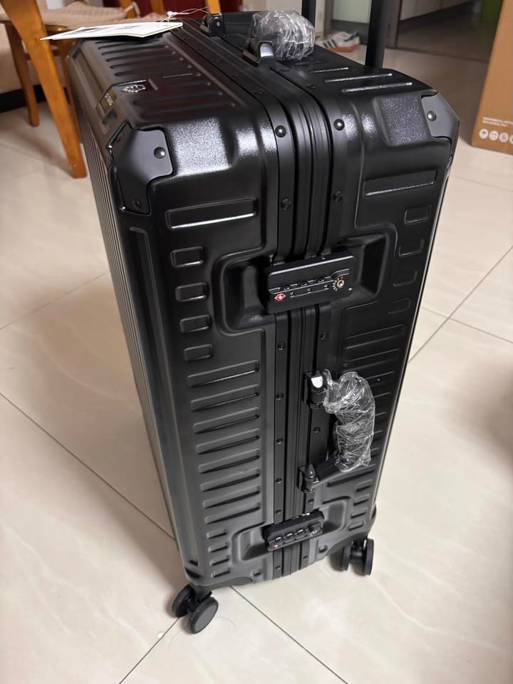 Customer photo review of Carry-On 20"