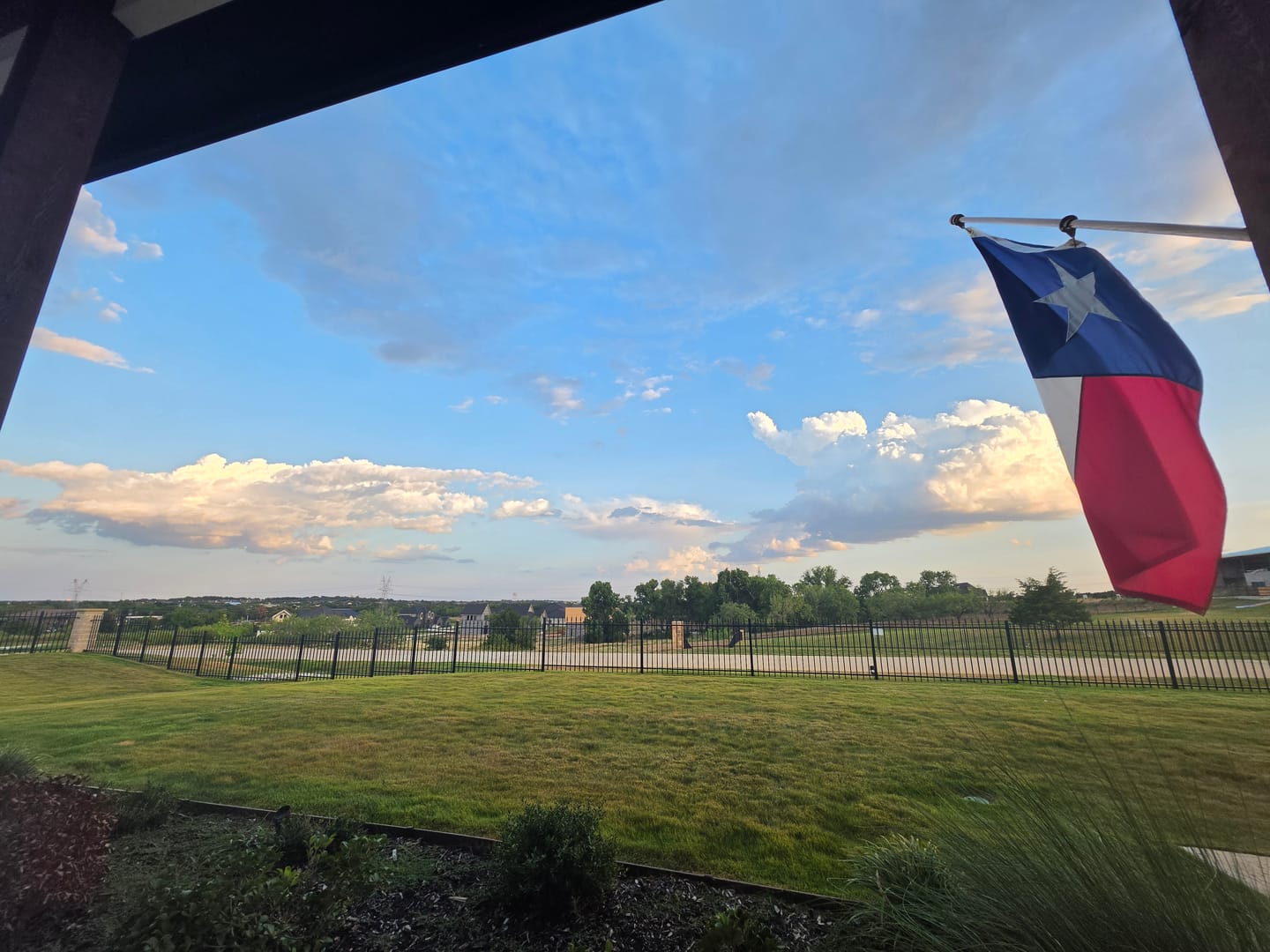 Customer photo review of 3' x 5' Texas Flag Set