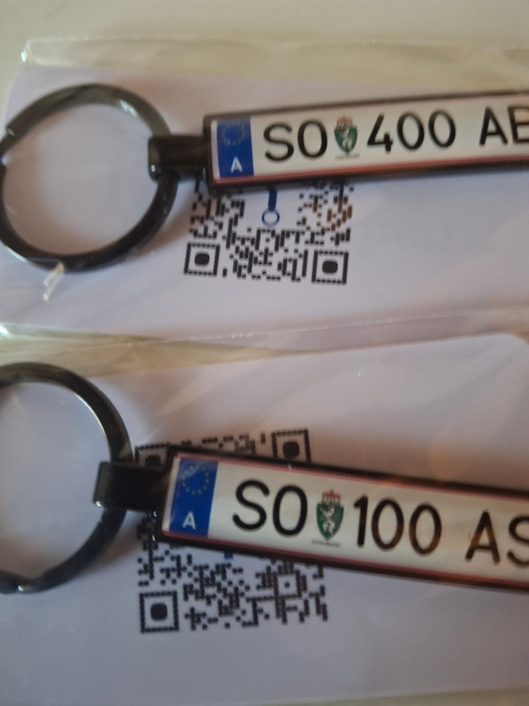 Customer photo review of Österreich Kennzeichen Schlüsselanhänger Mini Nummernschild Metall