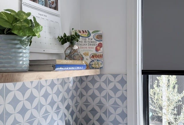 Customer photo review of Curved Floating Shelf