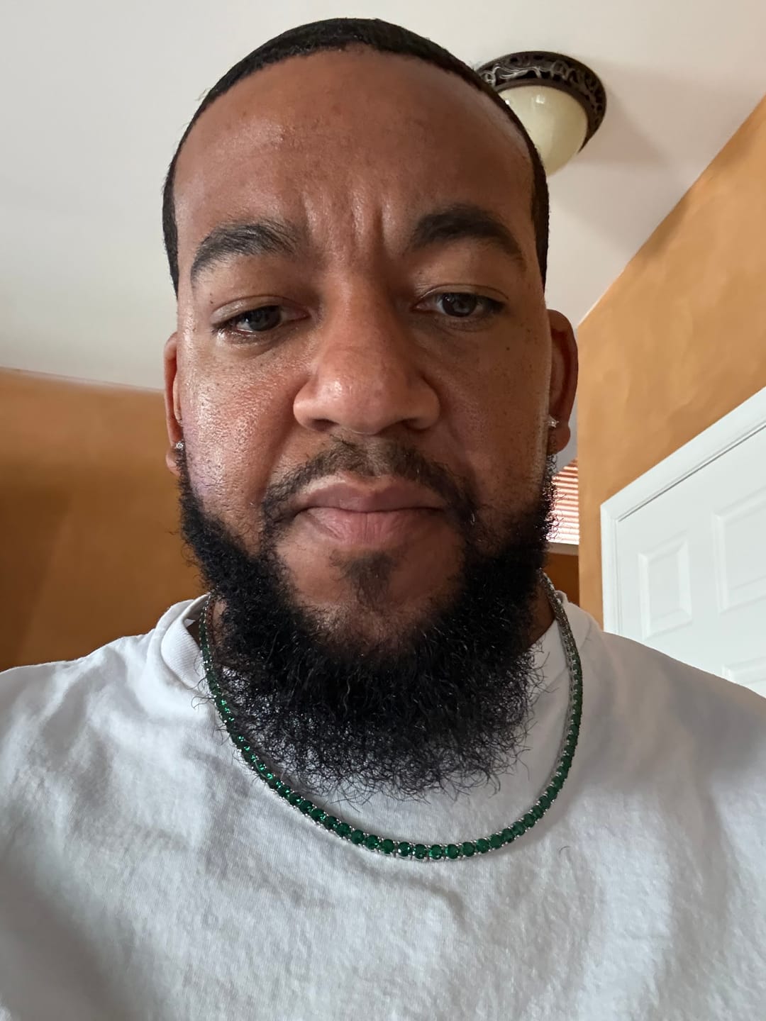 Customer photo review of 5mm Tennis Chain - Green Emerald