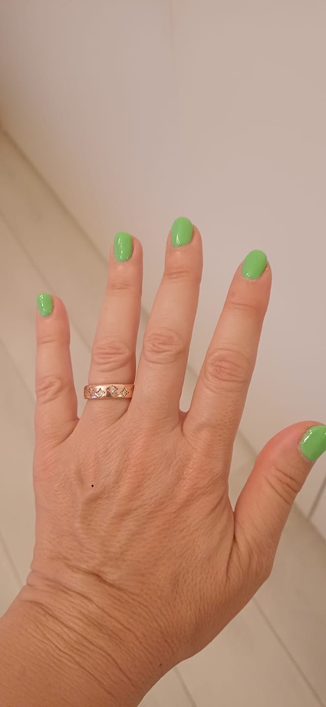 Customer photo review of Anello Fedina Étoile con Punti Luce in Cubic Zirconia