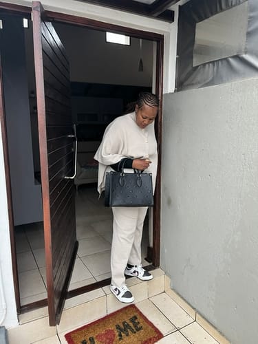Customer photo review of The Carryall Icon Tote