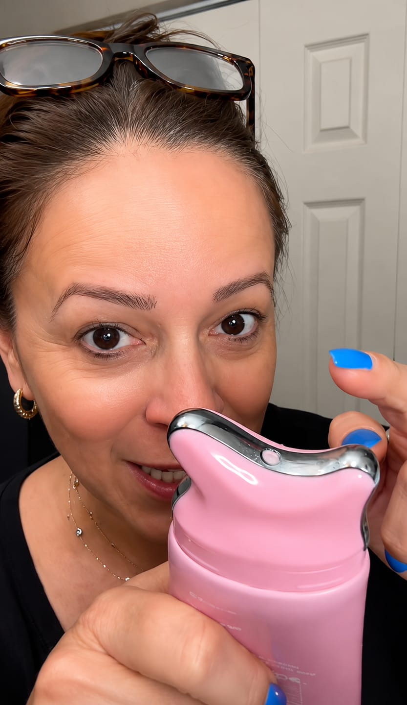 Customer photo review of NOVYRA™ Sculpt & Glow Cream