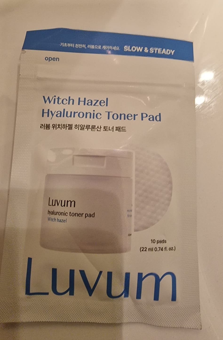 Customer photo review of Luvum Hazel Hyaluronic Moisture Toner Pad (10stk)