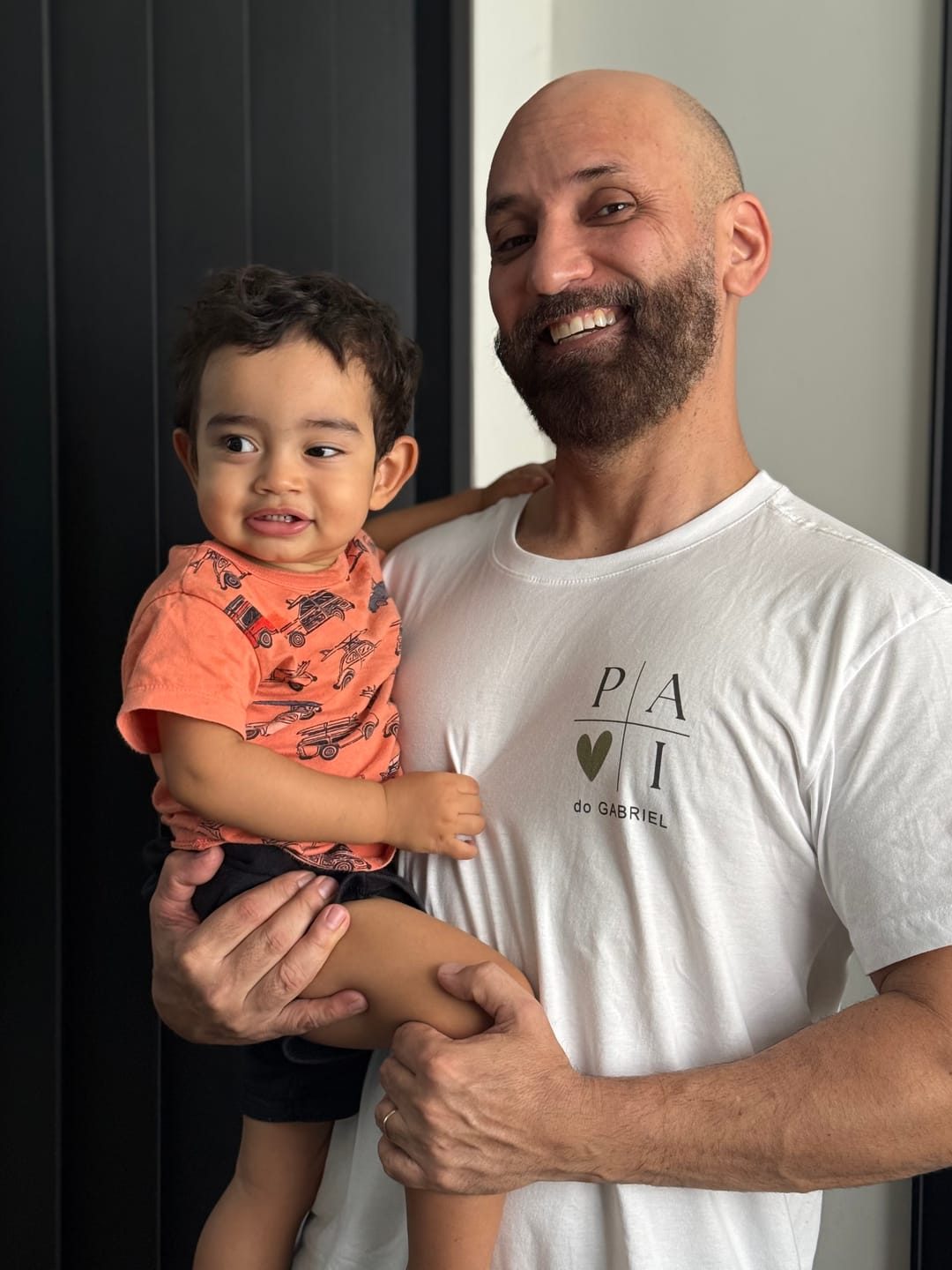 Customer photo review of Camiseta Personalizada PAI MINIMALISTA - 100% Algodão
