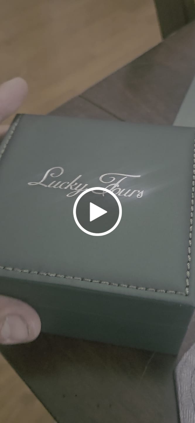 Customer video review of Premium Lucky Fours® Box