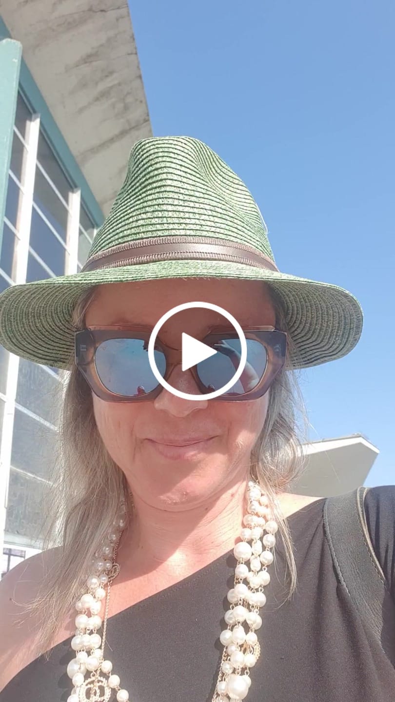 Customer video review of Estee Lauder Advanced Night Repair Synchronized Multi-Recovery Complex Serum
