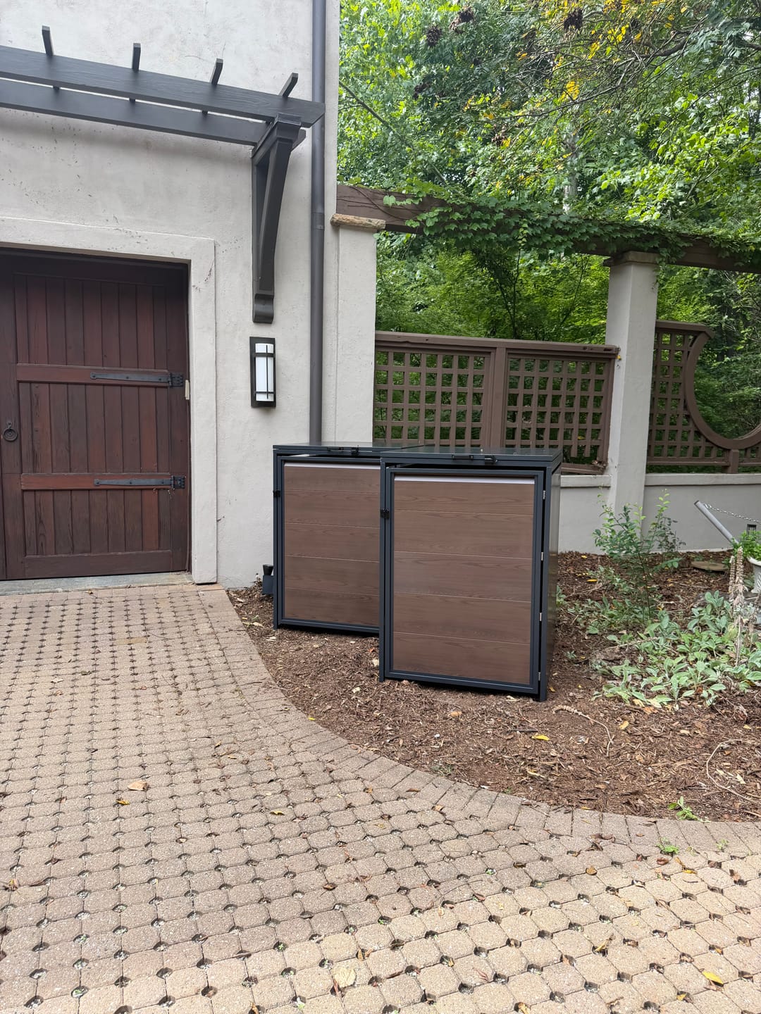 Customer photo review of MisterBin® Garbage Bin Enclosure