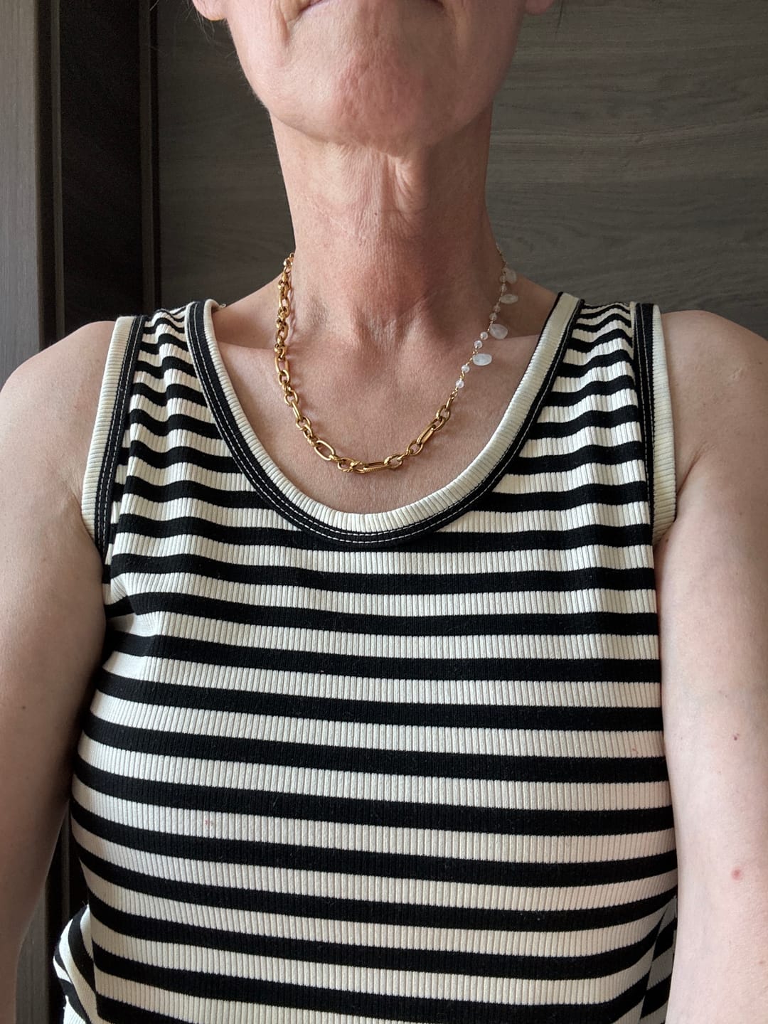 Customer photo review of Le Courtil — collier pierre de lune et chaîne dorée