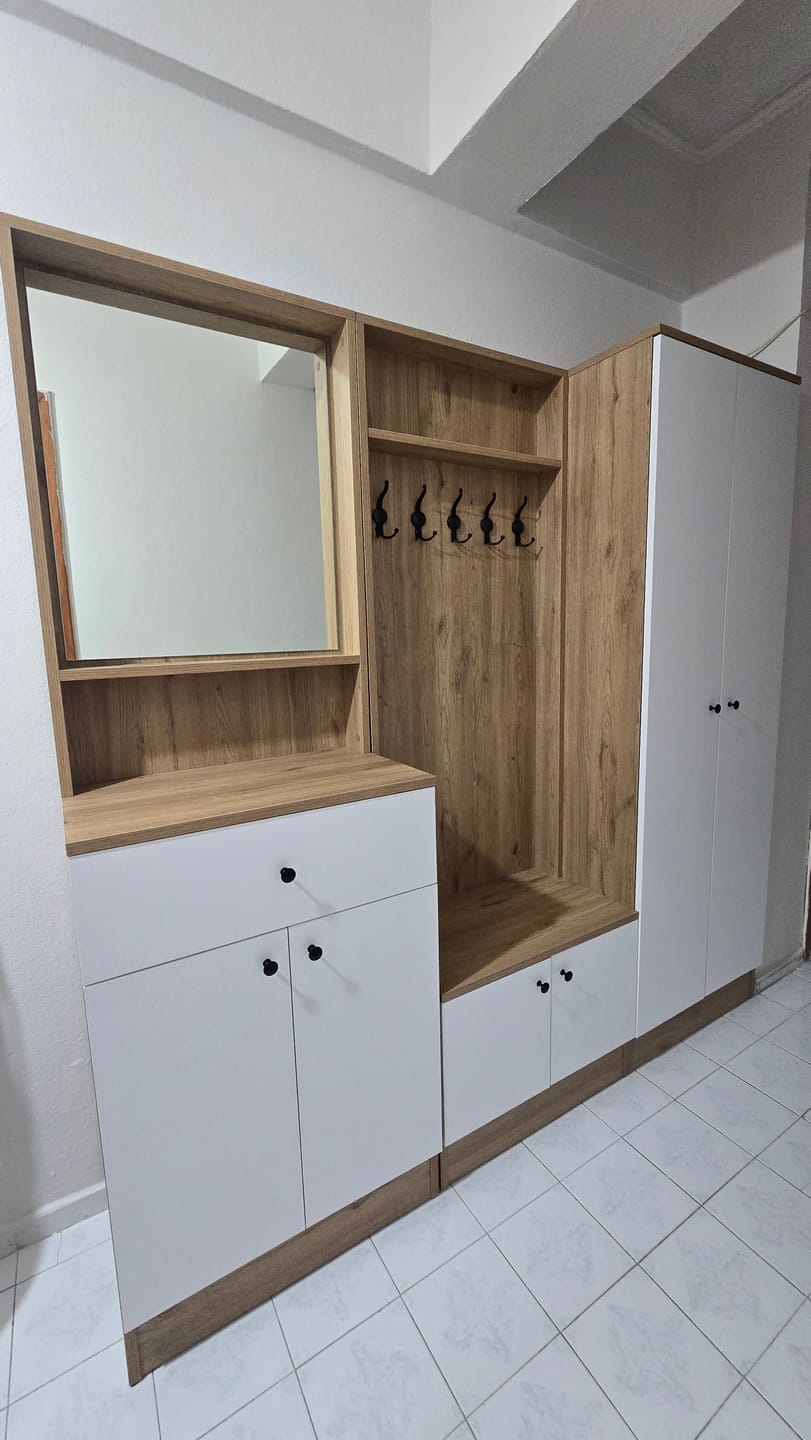 Customer photo review of Rani P6 Modern Çekmeceli Aynalı Raflı Portmanto Ayakkabılık Vestiyer Sepet Ceviz - Beyaz M2